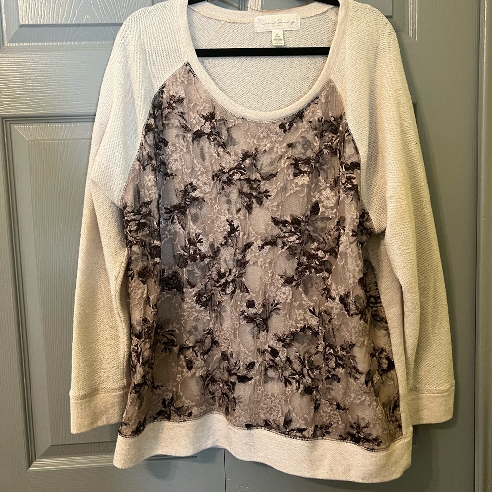 Women’s | French Laundry | size 3x sweater with lace detail